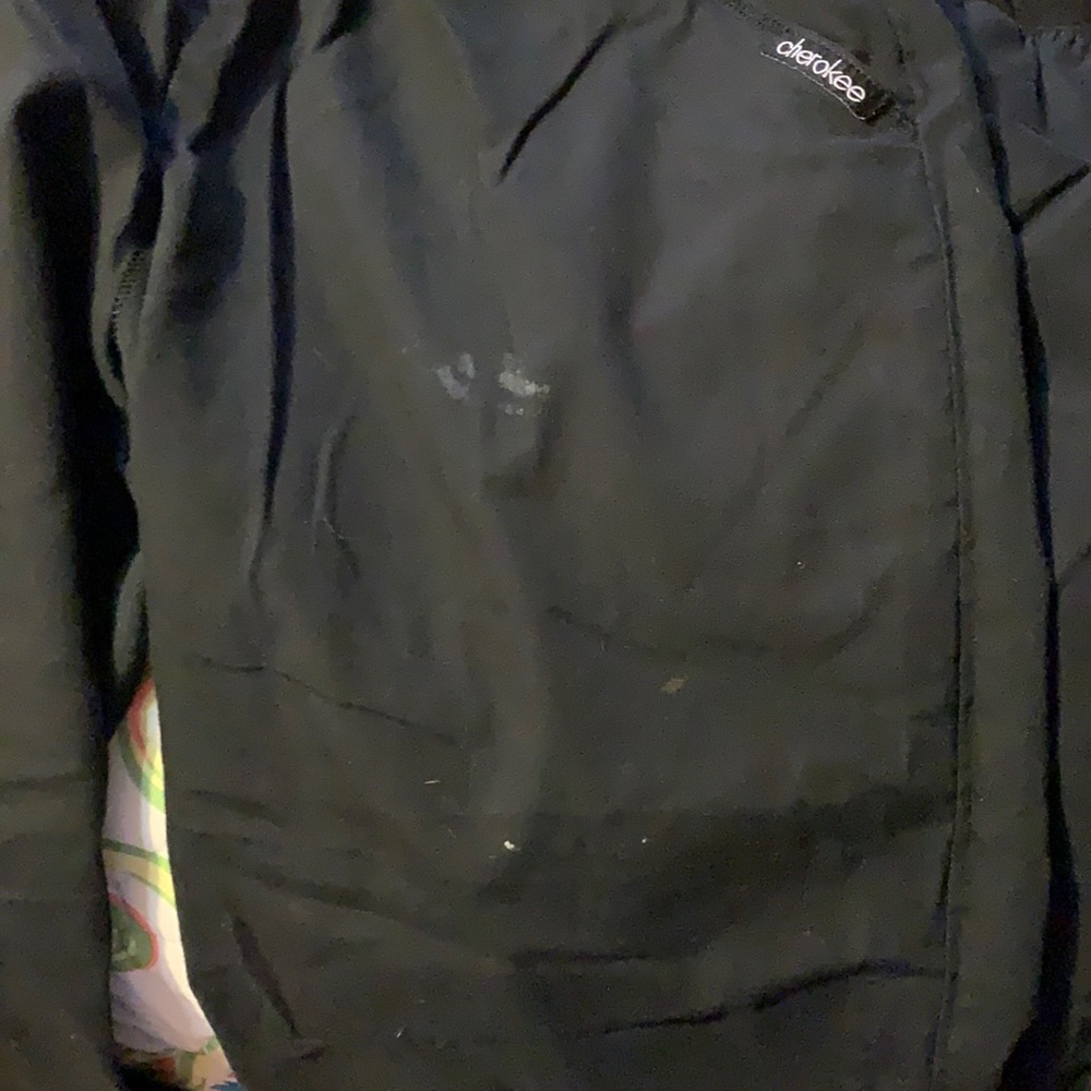 Scrubs - Picture 3 of 4